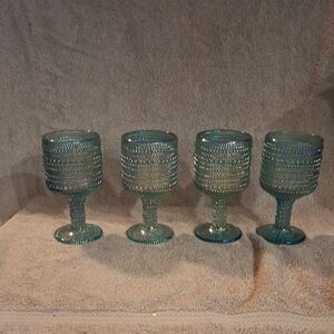 Vintage-Inspired Teal Goblet Set